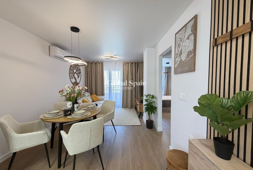 Revente - APPARTEMENT -
TORREVIEJA - Nueva Torrevieja