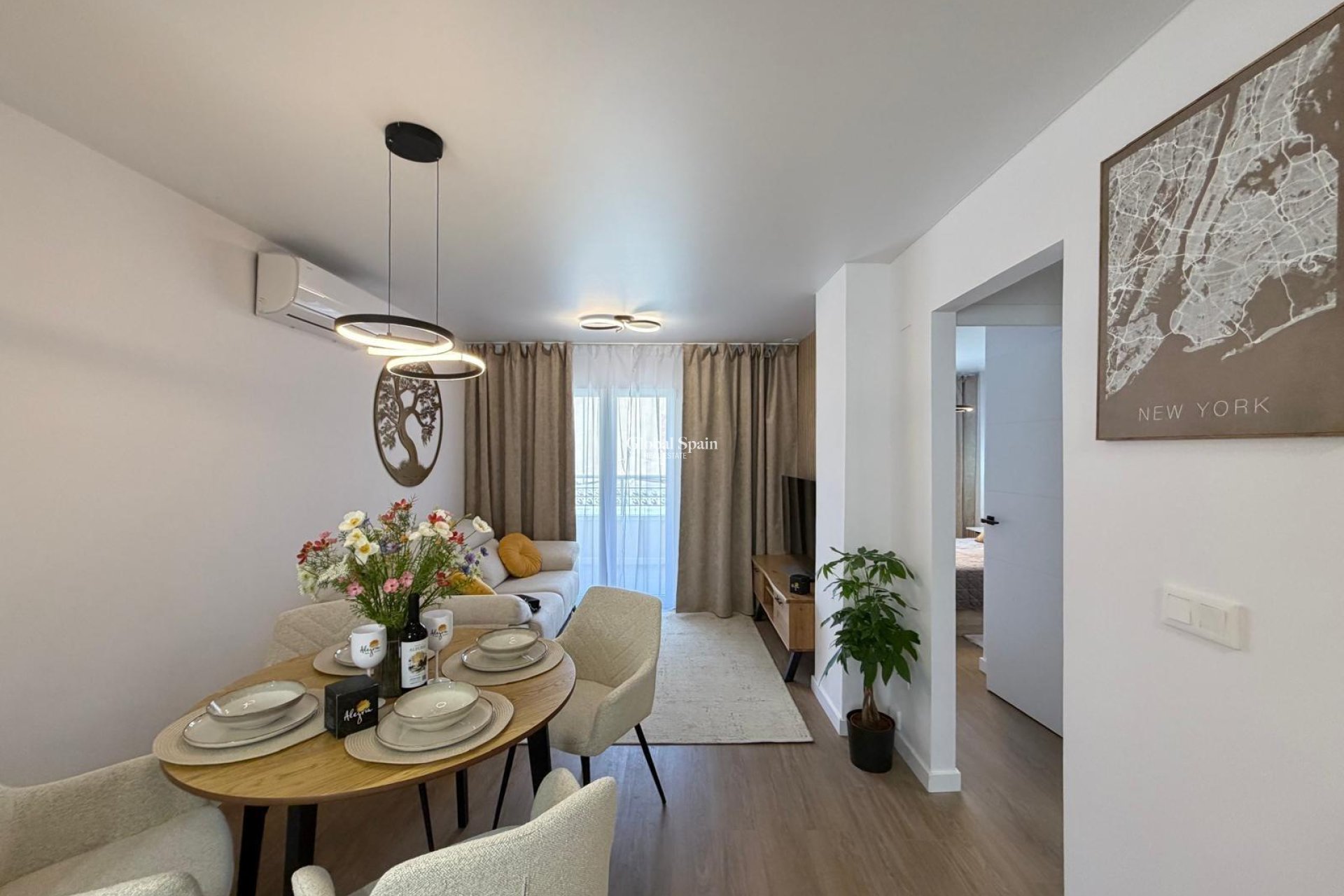 Revente - APPARTEMENT -
TORREVIEJA - Nueva Torrevieja