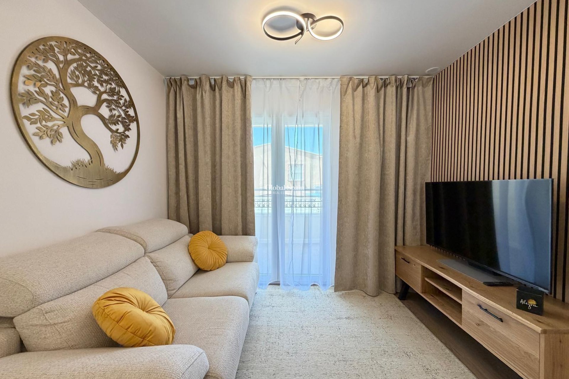 Revente - APPARTEMENT -
TORREVIEJA - Nueva Torrevieja