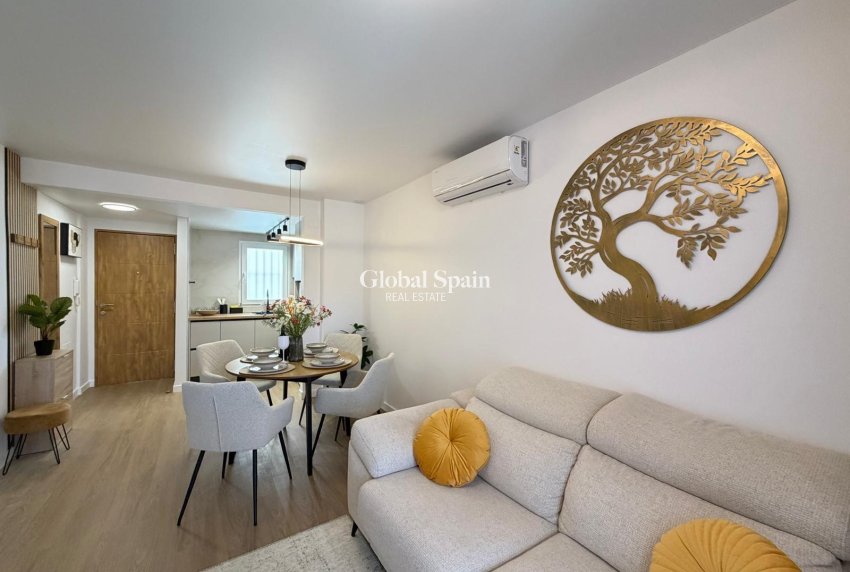 Revente - APPARTEMENT -
TORREVIEJA - Nueva Torrevieja