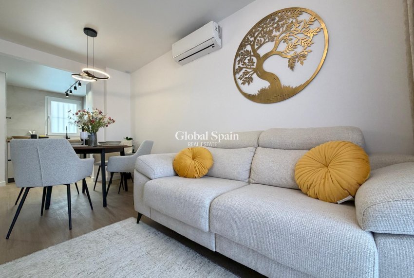 Revente - APPARTEMENT -
TORREVIEJA - Nueva Torrevieja