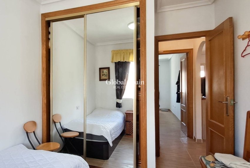 Revente - APPARTEMENT -
TORREVIEJA - Parque Acuático - Sector 25