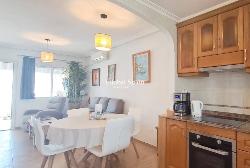 Revente - APPARTEMENT -
TORREVIEJA - Parque Acuático - Sector 25