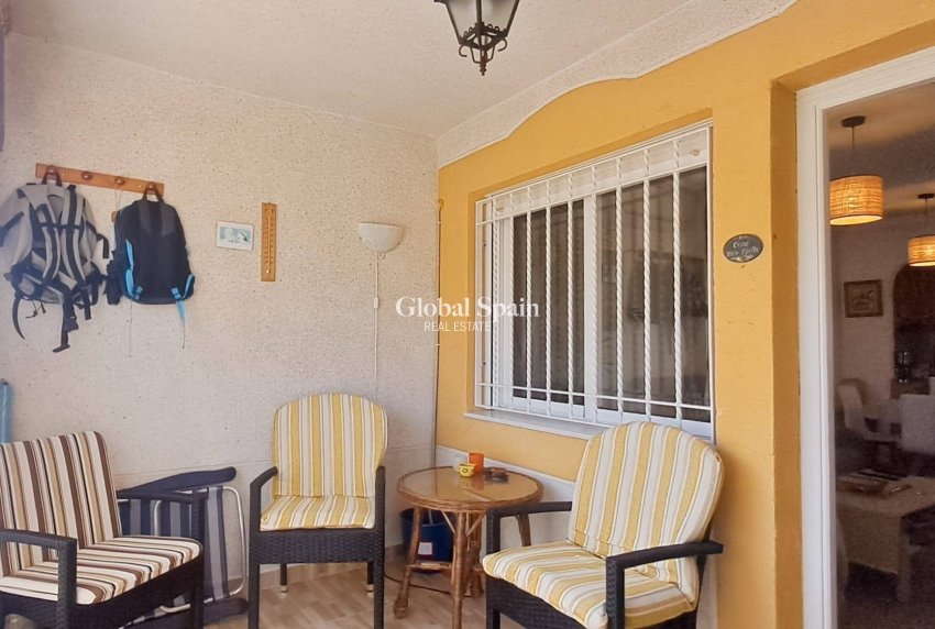 Revente - APPARTEMENT -
TORREVIEJA - Parque Acuático - Sector 25