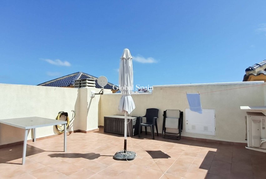 Revente - APPARTEMENT -
TORREVIEJA - Parque Acuático - Sector 25
