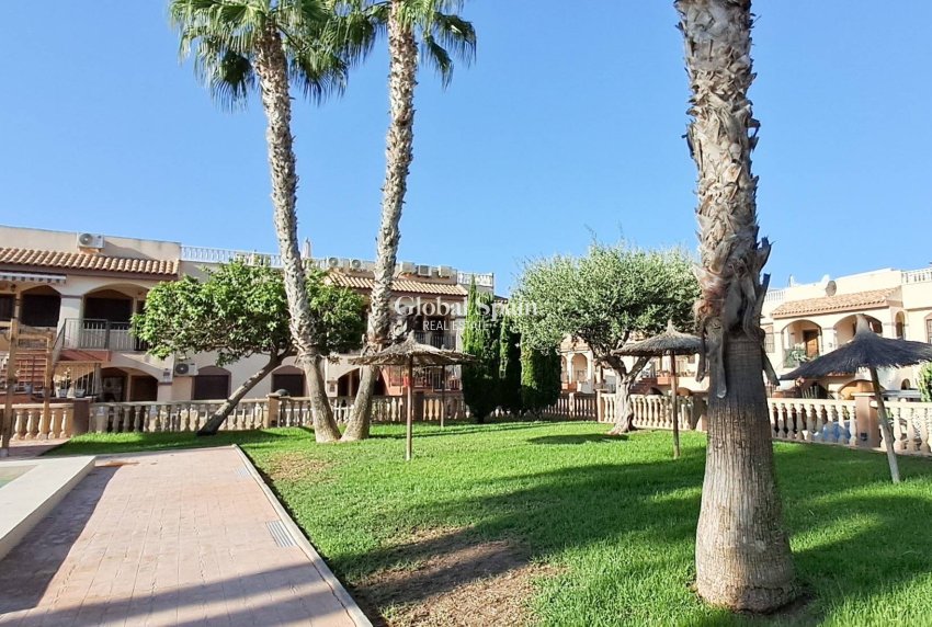 Revente - APPARTEMENT -
TORREVIEJA - Parque Acuático - Sector 25