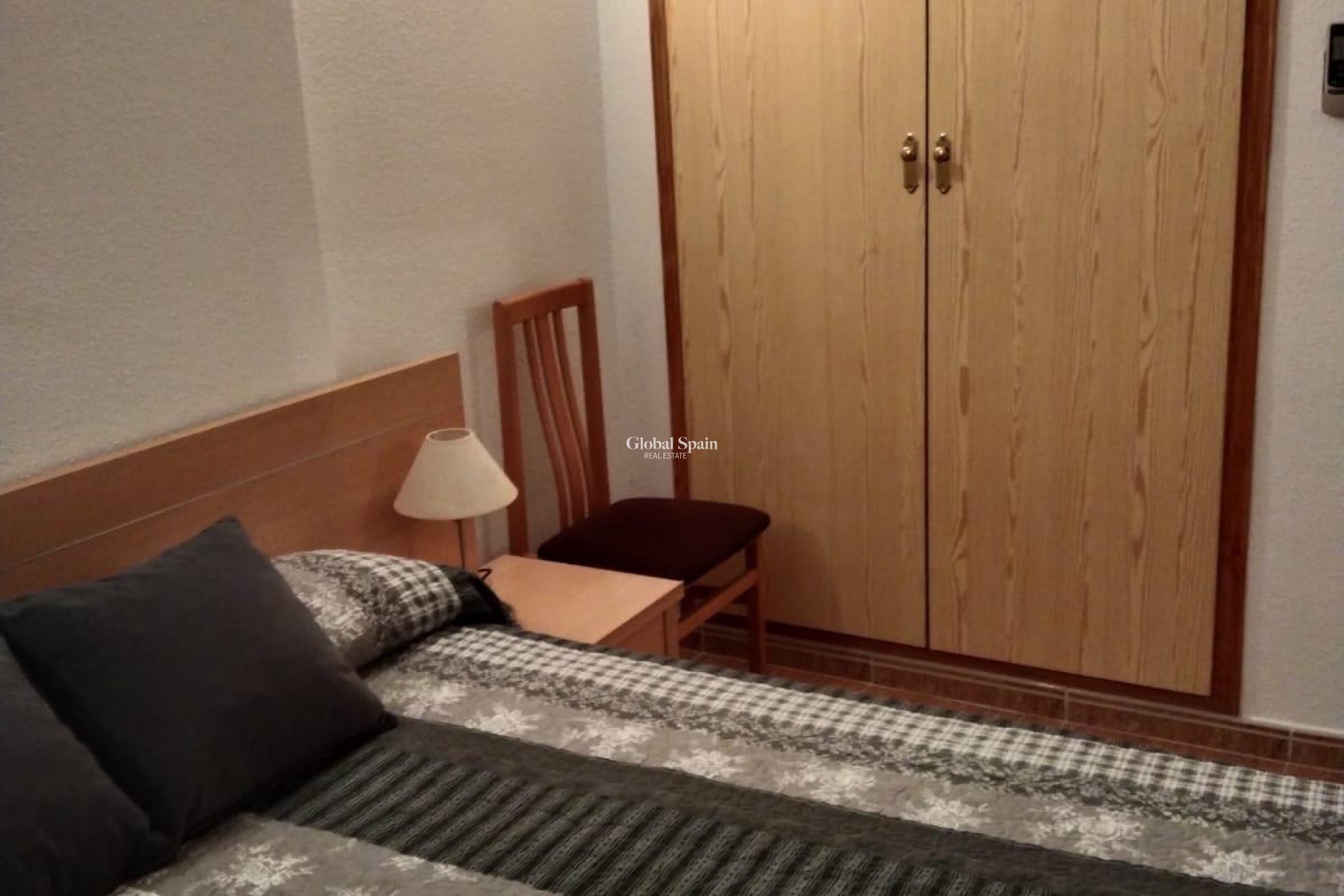 Revente - APPARTEMENT -
TORREVIEJA - Parque Acuático - Sector 25