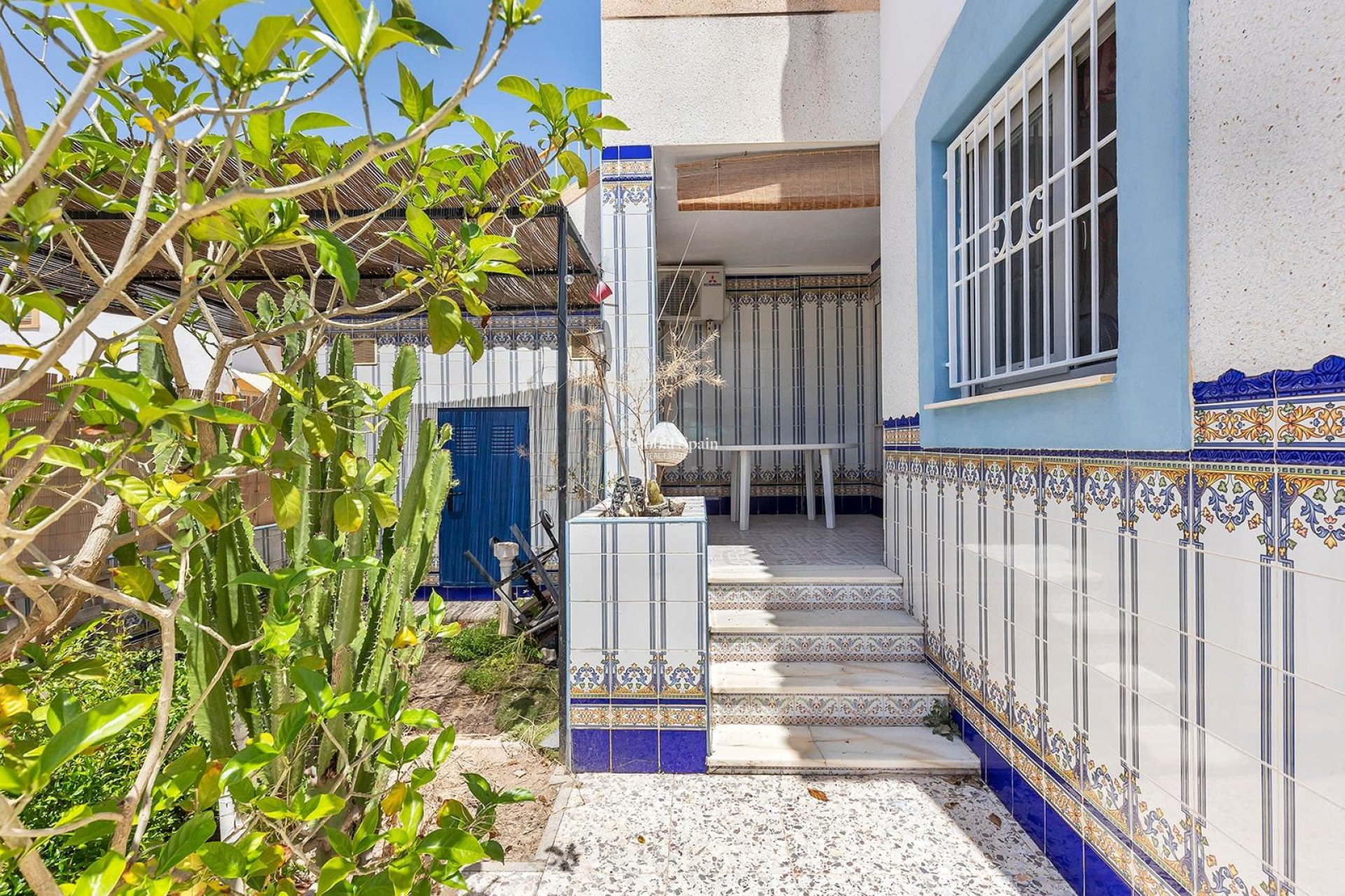 Revente - APPARTEMENT -
TORREVIEJA - Parque de las Naciones