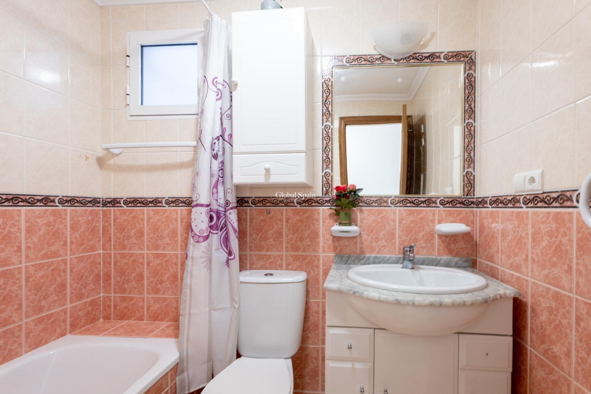 Revente - APPARTEMENT -
TORREVIEJA - Parque de las Naciones