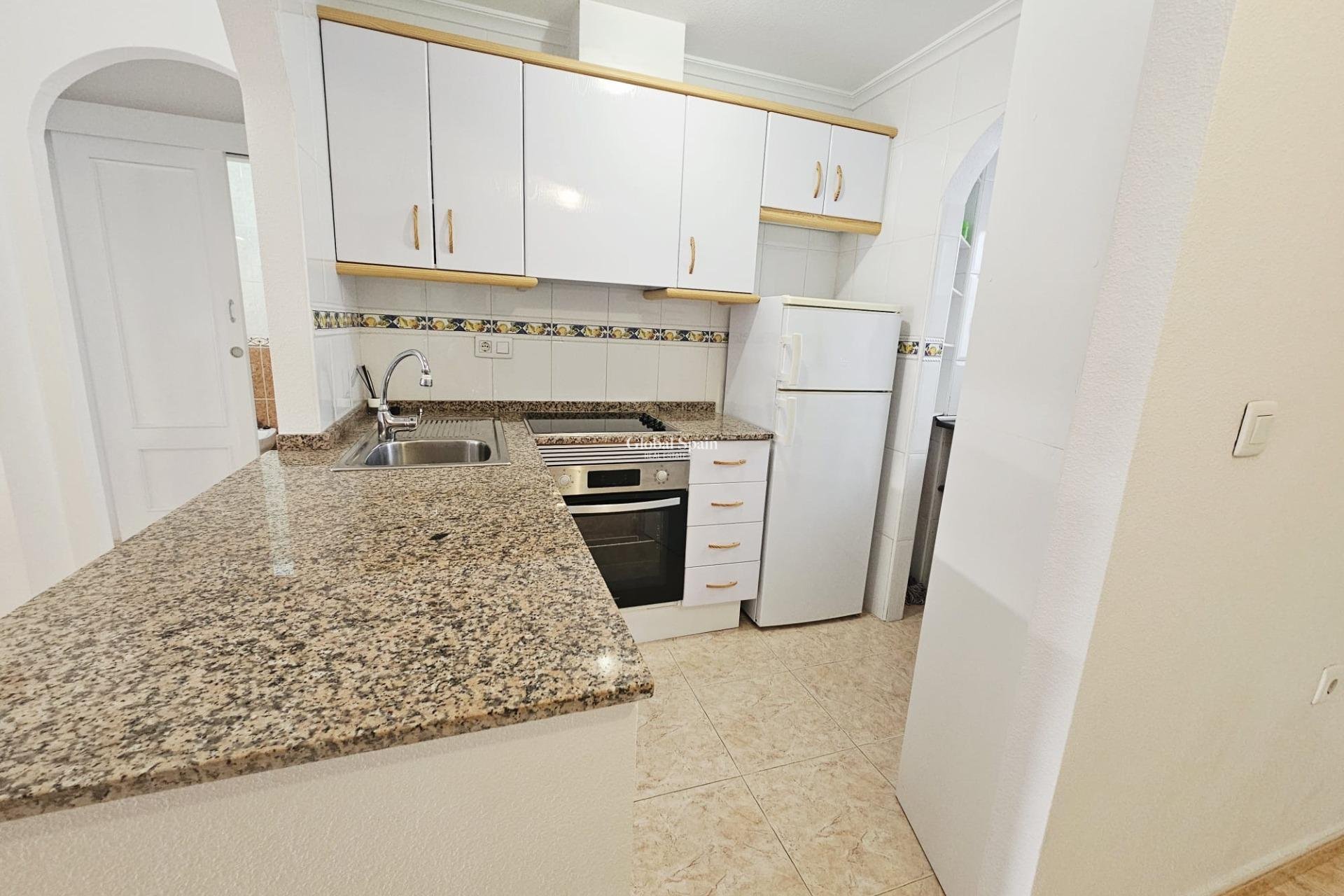 Revente - APPARTEMENT -
TORREVIEJA - Parque de las Naciones