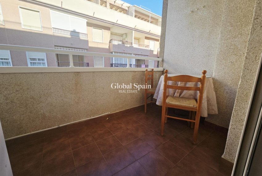Revente - APPARTEMENT -
TORREVIEJA - Parque de las Naciones