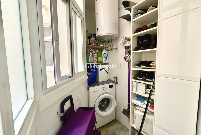 Revente - APPARTEMENT -
TORREVIEJA - Parque de las Naciones