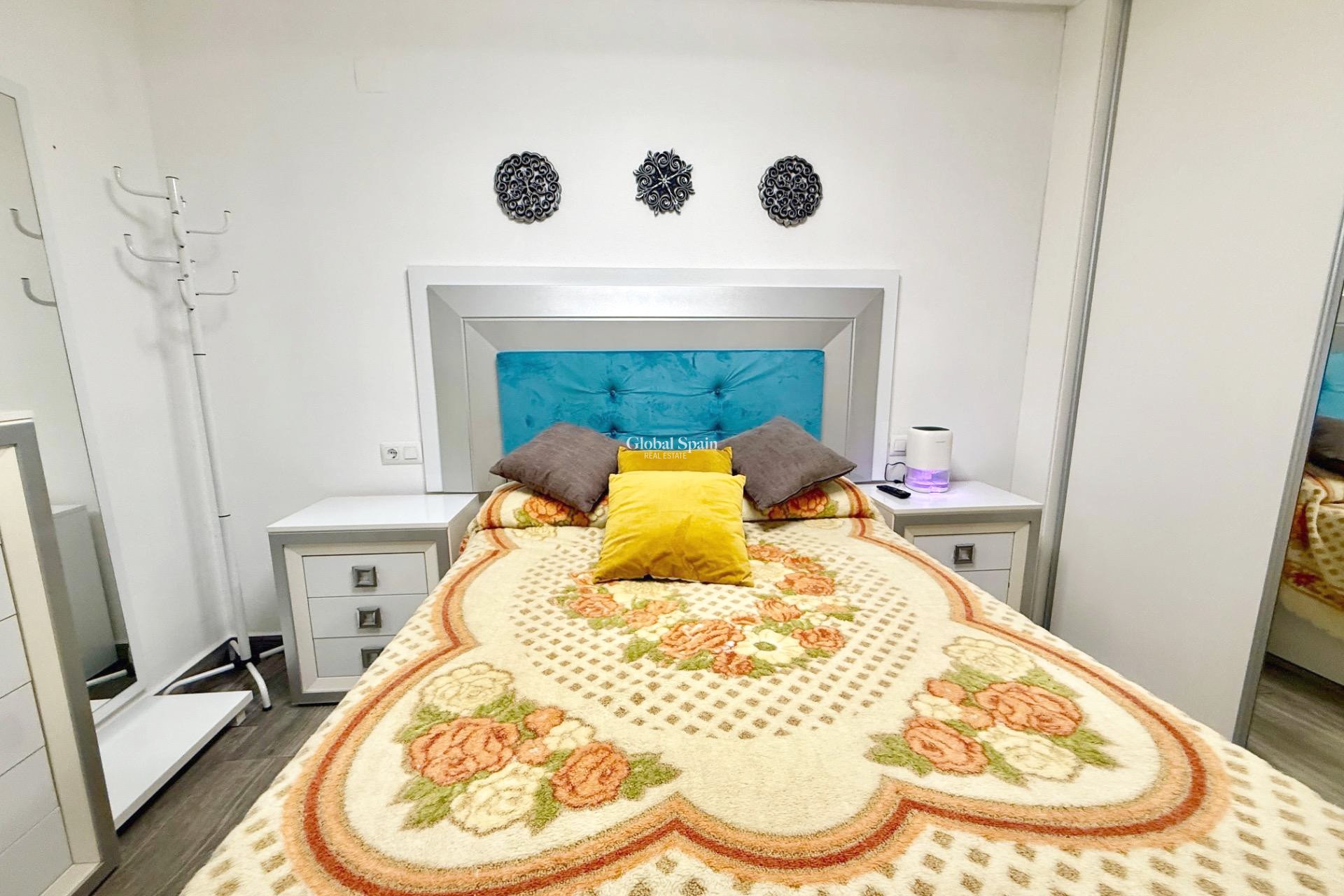 Revente - APPARTEMENT -
TORREVIEJA - Parque de las Naciones