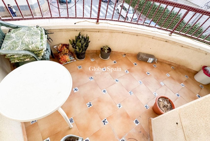 Revente - APPARTEMENT -
TORREVIEJA - Parque de las Naciones