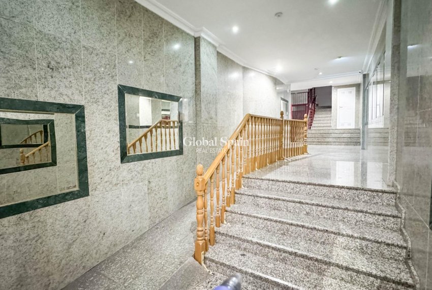 Revente - APPARTEMENT -
TORREVIEJA - Parque de las Naciones