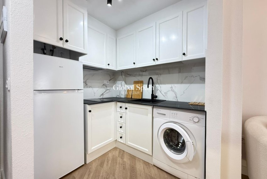 Revente - APPARTEMENT -
TORREVIEJA - Parque de las Naciones