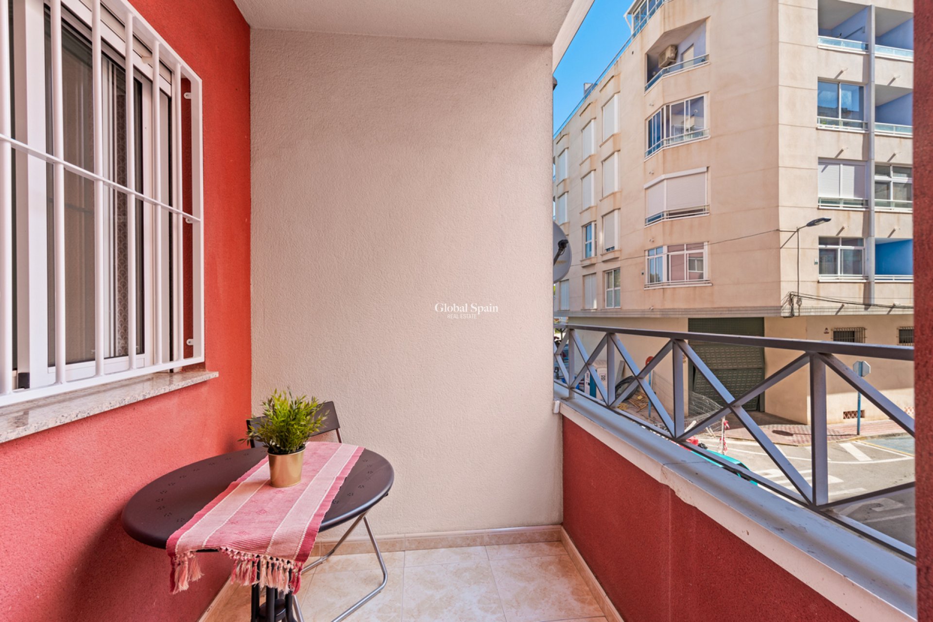 Revente - APPARTEMENT -
TORREVIEJA - Parque de las Naciones