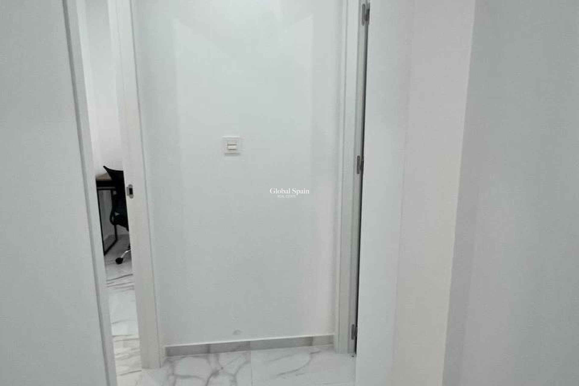 Revente - APPARTEMENT -
TORREVIEJA - Parque de las Naciones