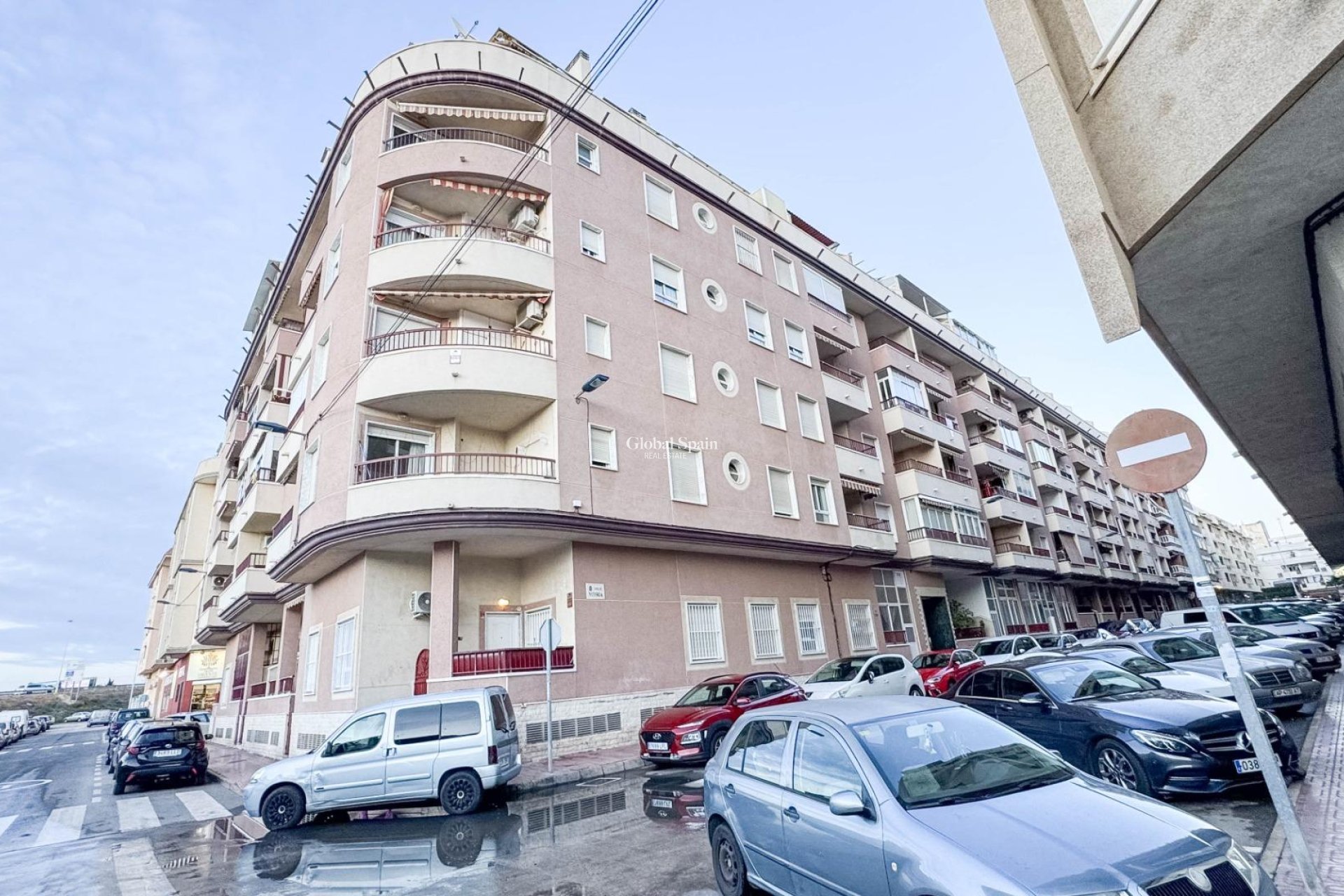 Revente - APPARTEMENT -
TORREVIEJA - Parque de las Naciones