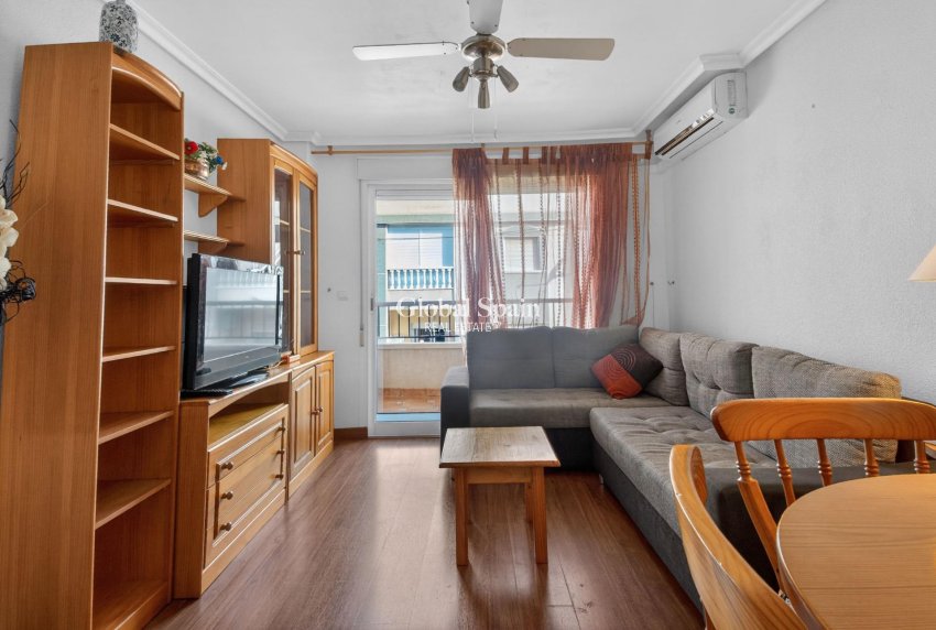 Revente - APPARTEMENT -
TORREVIEJA - Parque de las Naciones