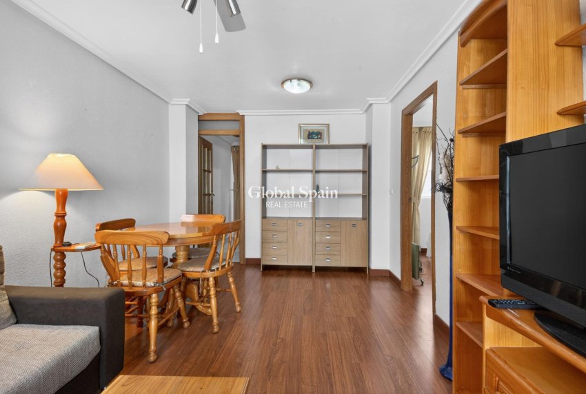 Revente - APPARTEMENT -
TORREVIEJA - Parque de las Naciones