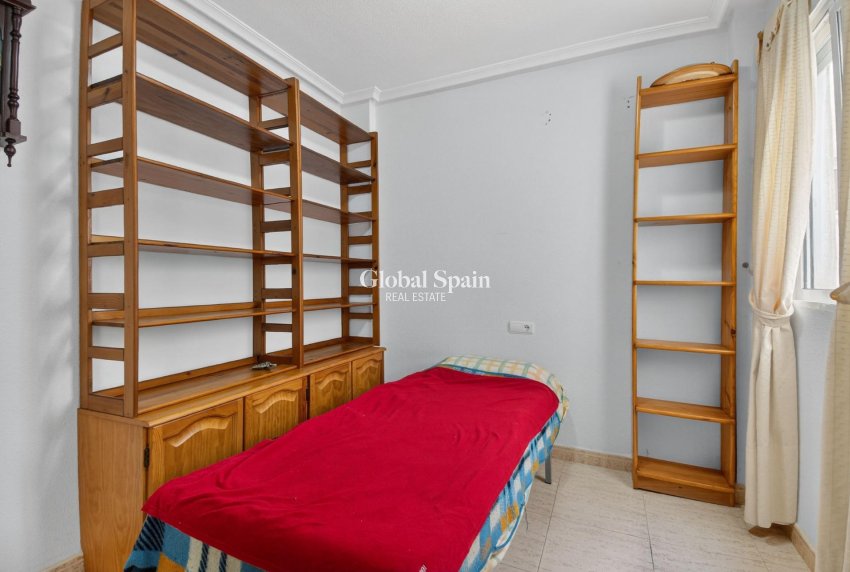 Revente - APPARTEMENT -
TORREVIEJA - Parque de las Naciones