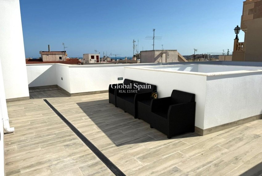 Revente - APPARTEMENT -
TORREVIEJA - Parque de las Naciones
