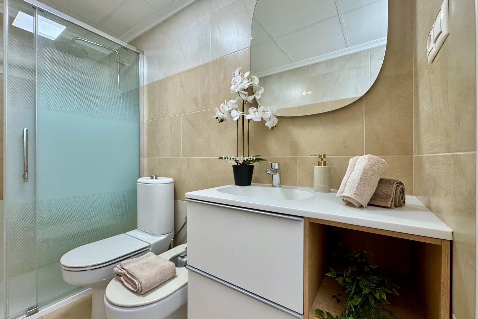 Revente - APPARTEMENT -
TORREVIEJA - Parque de las Naciones