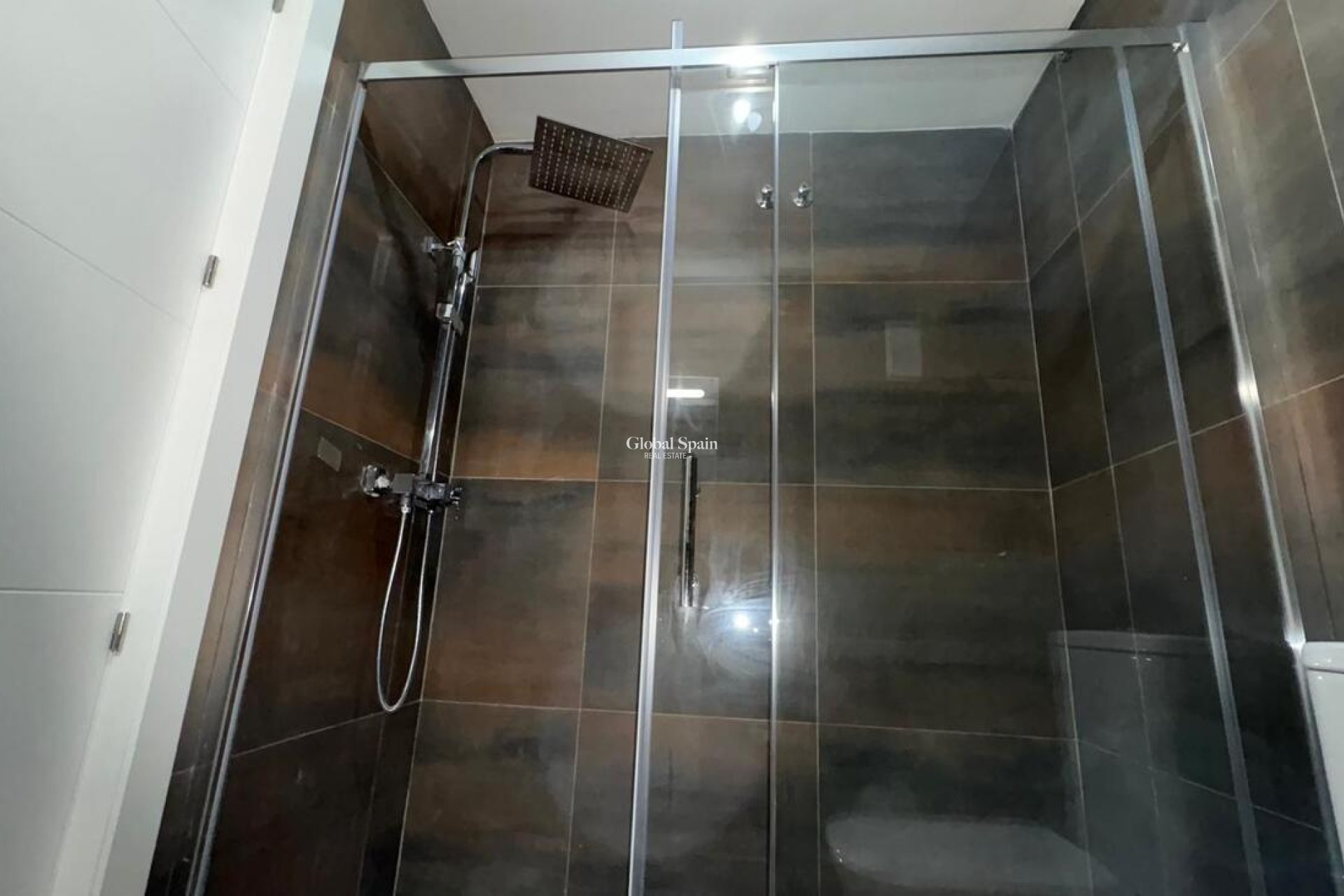 Revente - APPARTEMENT -
TORREVIEJA - Parque de las Naciones