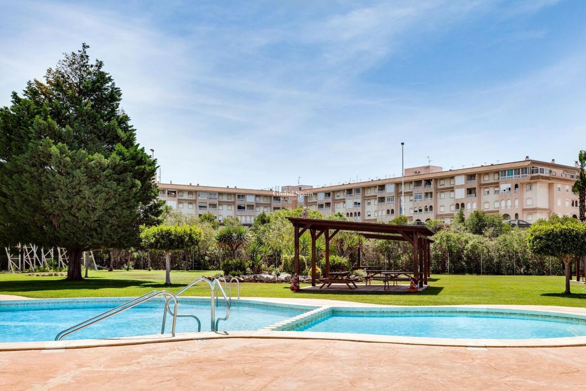 Revente - APPARTEMENT -
TORREVIEJA - Parque de las Naciones