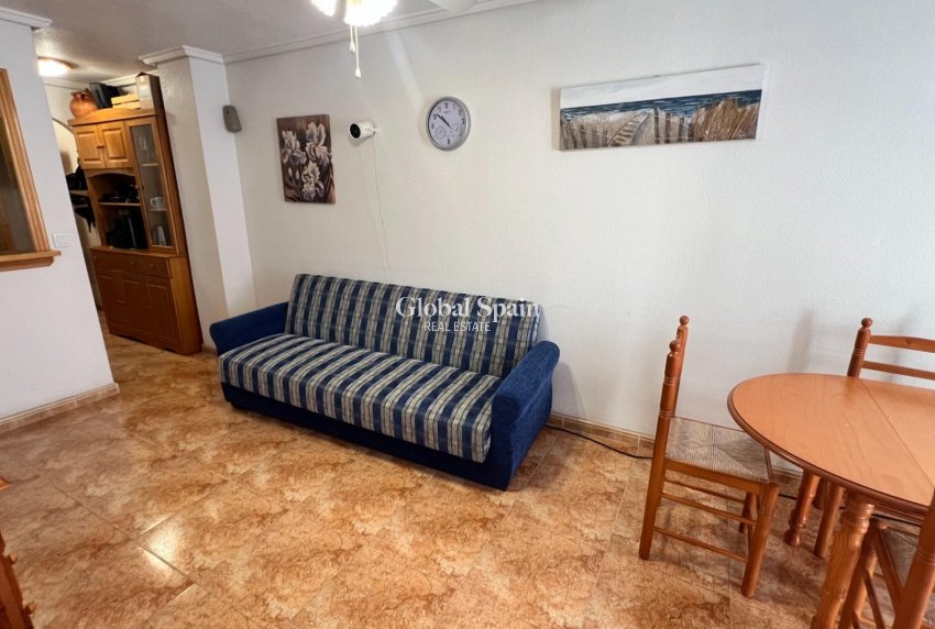 Revente - APPARTEMENT -
TORREVIEJA - Parque de las Naciones
