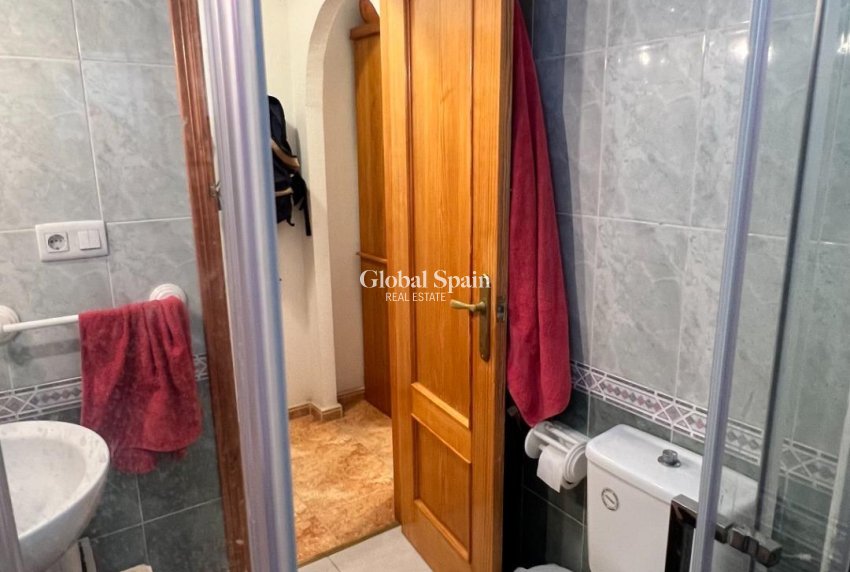 Revente - APPARTEMENT -
TORREVIEJA - Parque de las Naciones