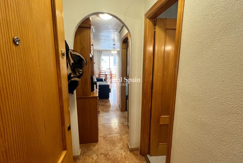 Revente - APPARTEMENT -
TORREVIEJA - Parque de las Naciones