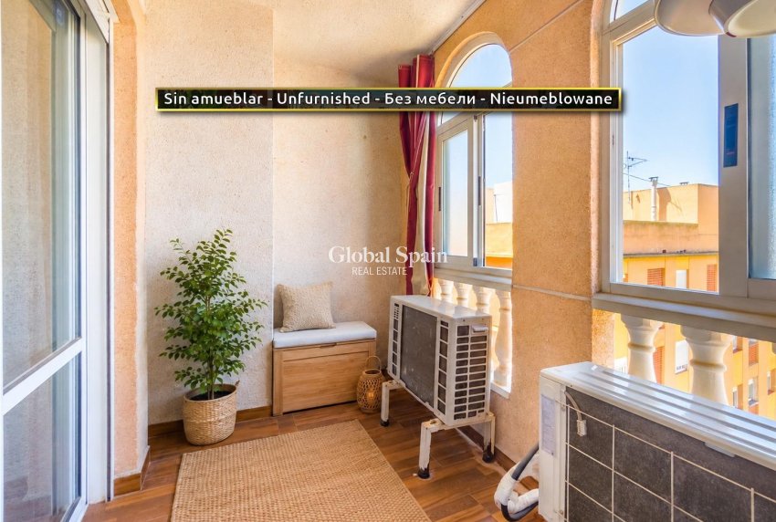 Revente - APPARTEMENT -
TORREVIEJA - Parque de las Naciones