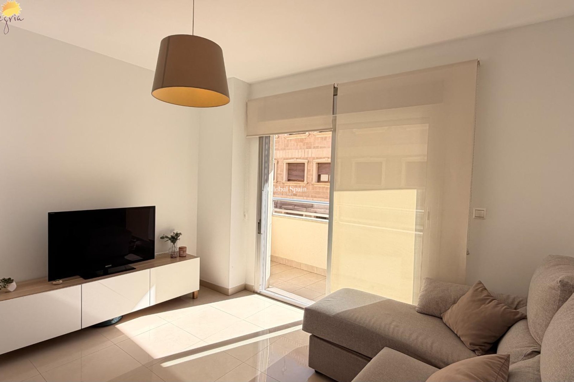 Revente - APPARTEMENT -
TORREVIEJA - Parque de las Naciones