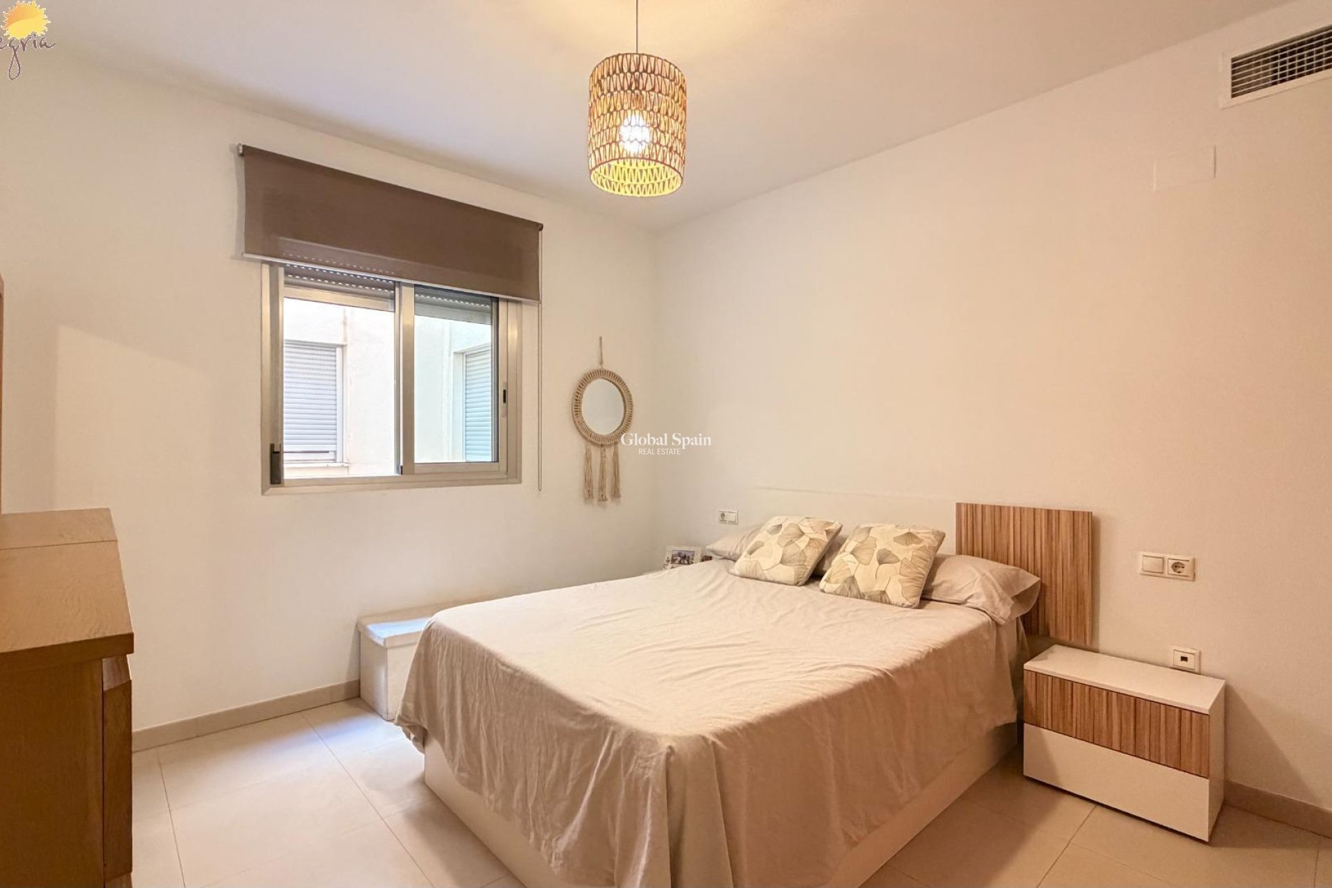 Revente - APPARTEMENT -
TORREVIEJA - Parque de las Naciones