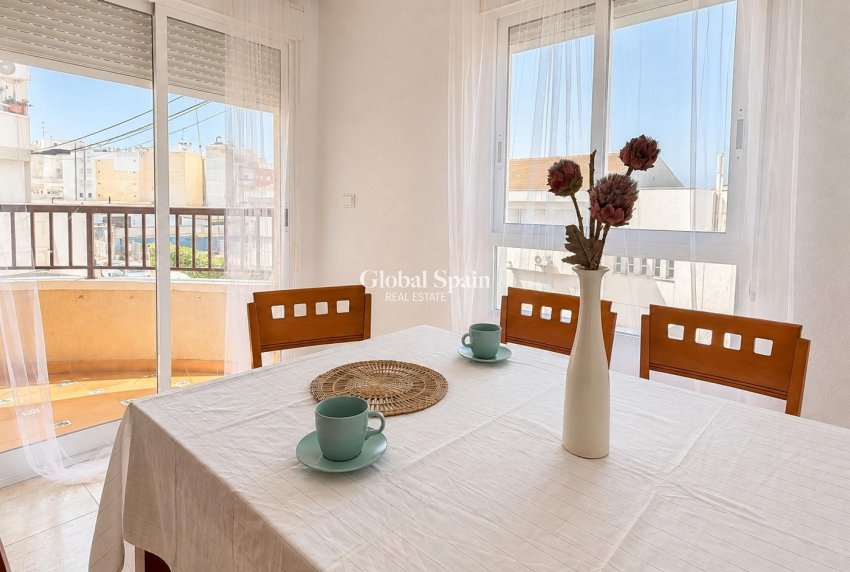 Revente - APPARTEMENT -
TORREVIEJA - Parque de las Naciones