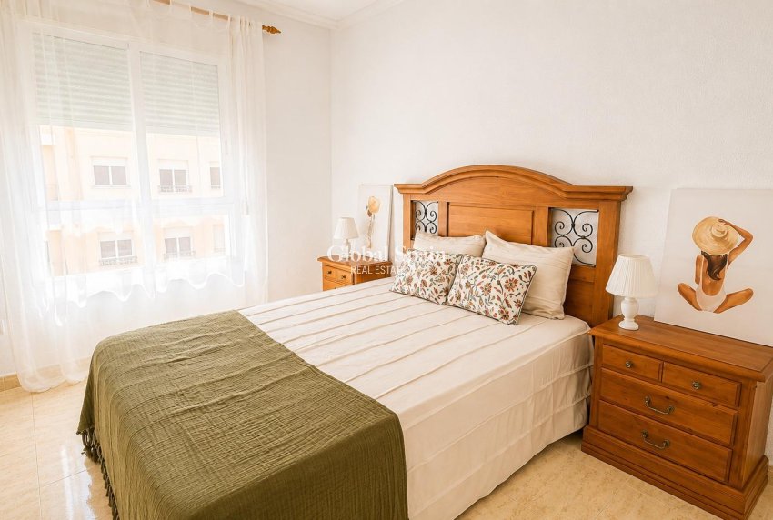 Revente - APPARTEMENT -
TORREVIEJA - Parque de las Naciones