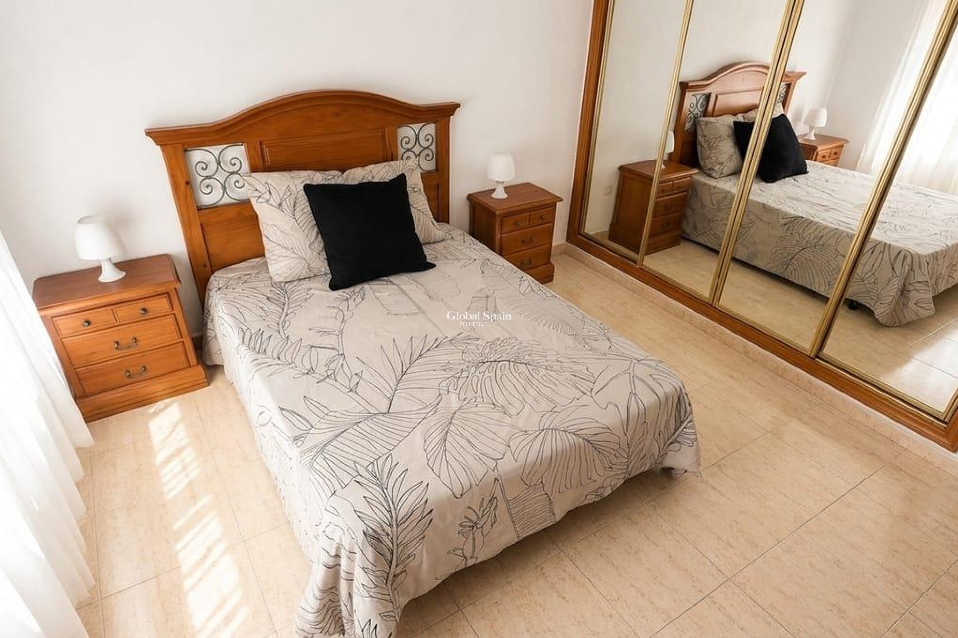 Revente - APPARTEMENT -
TORREVIEJA - Parque de las Naciones