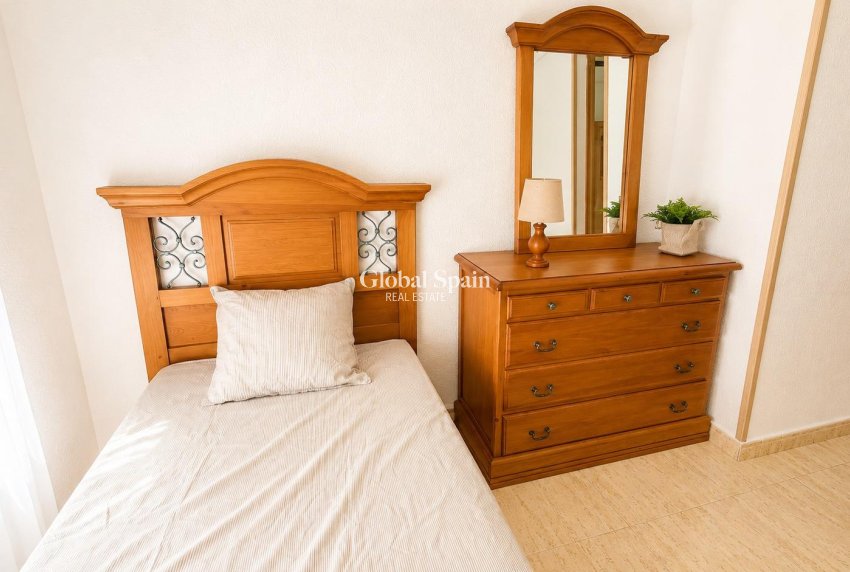Revente - APPARTEMENT -
TORREVIEJA - Parque de las Naciones