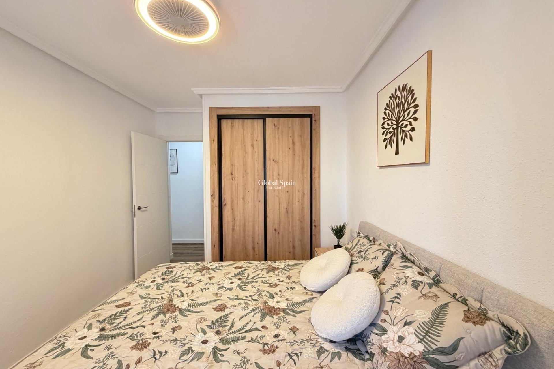 Revente - APPARTEMENT -
TORREVIEJA - Parque de las Naciones