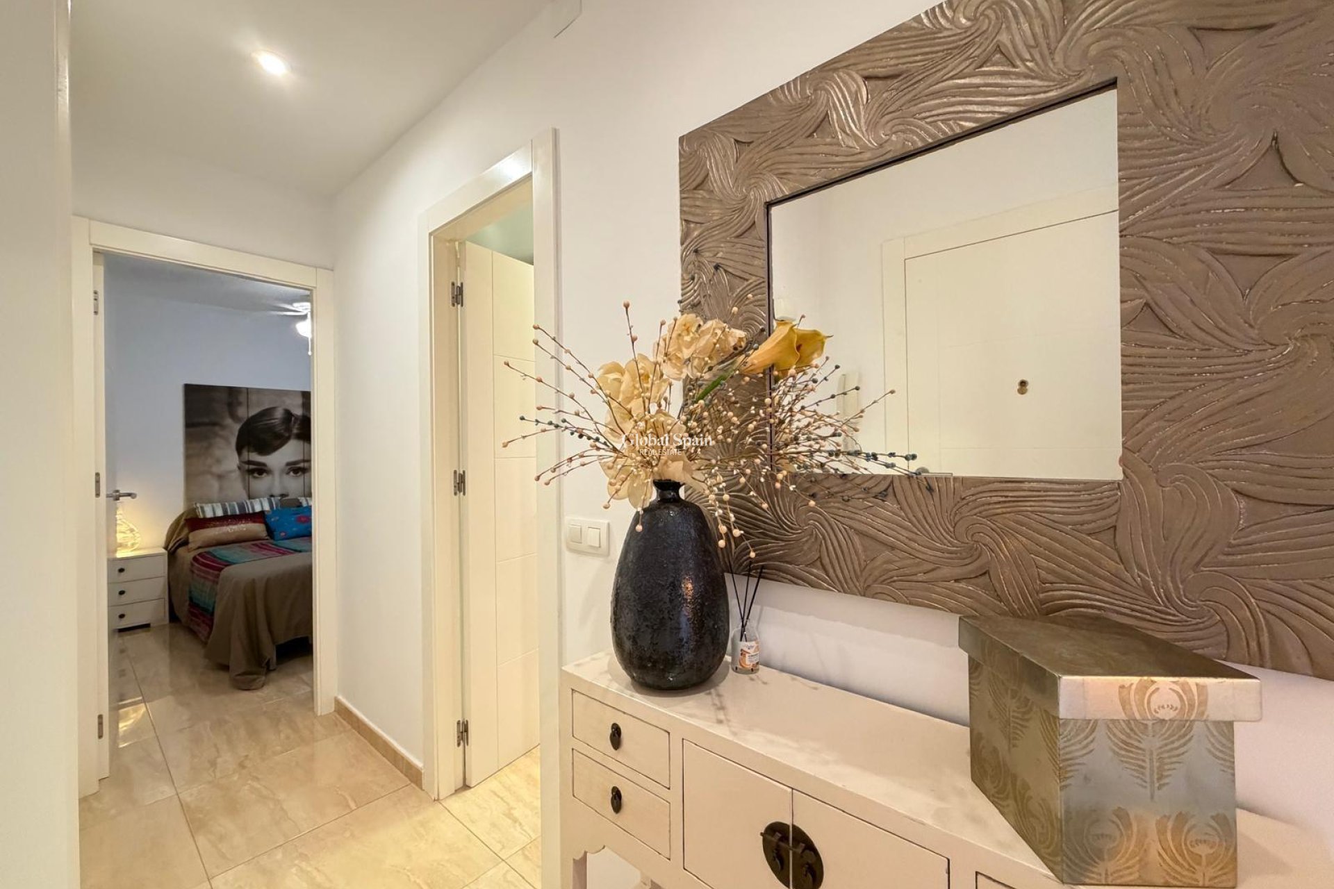 Revente - APPARTEMENT -
TORREVIEJA - Paseo maritimo