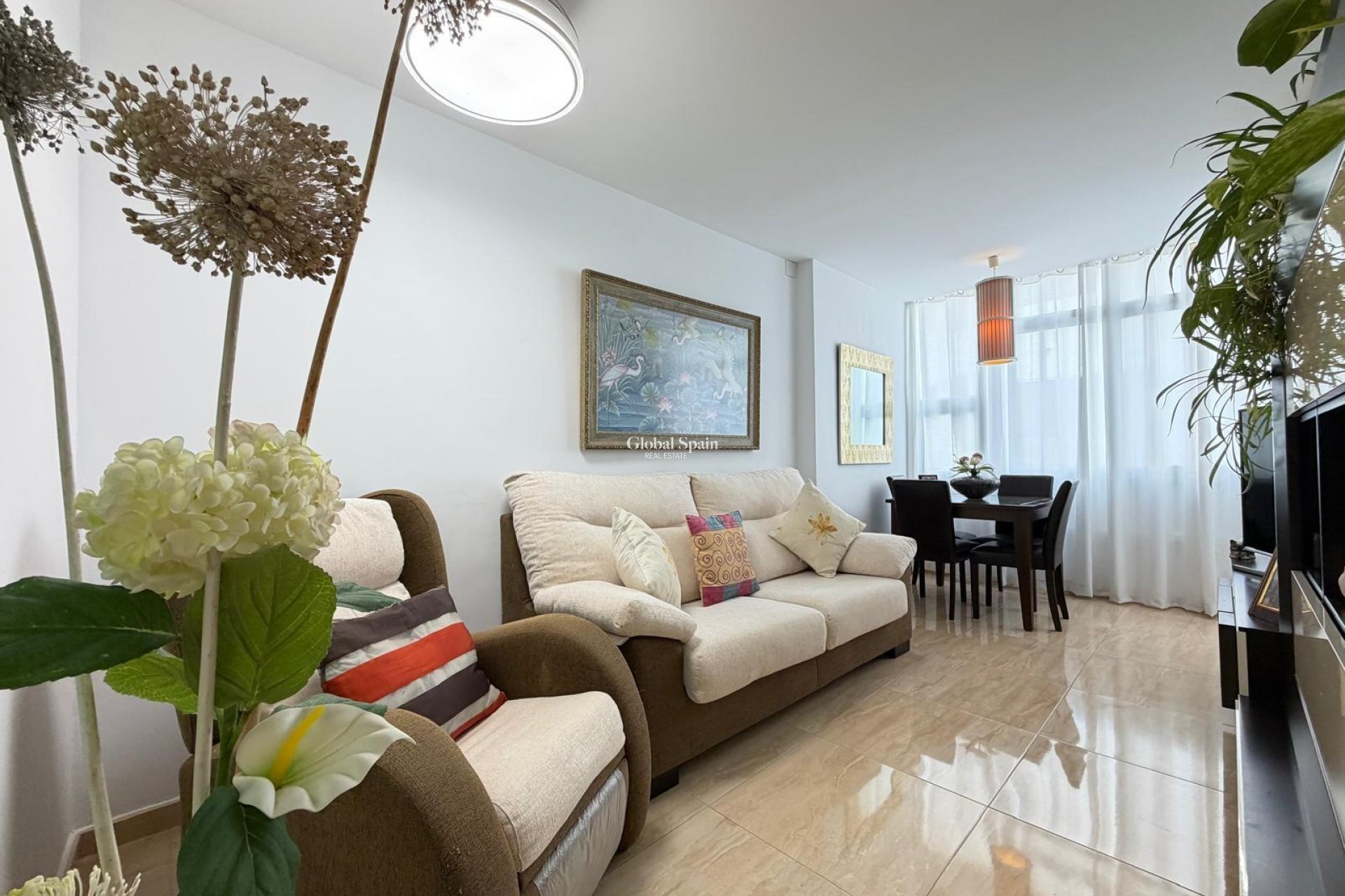 Revente - APPARTEMENT -
TORREVIEJA - Paseo maritimo