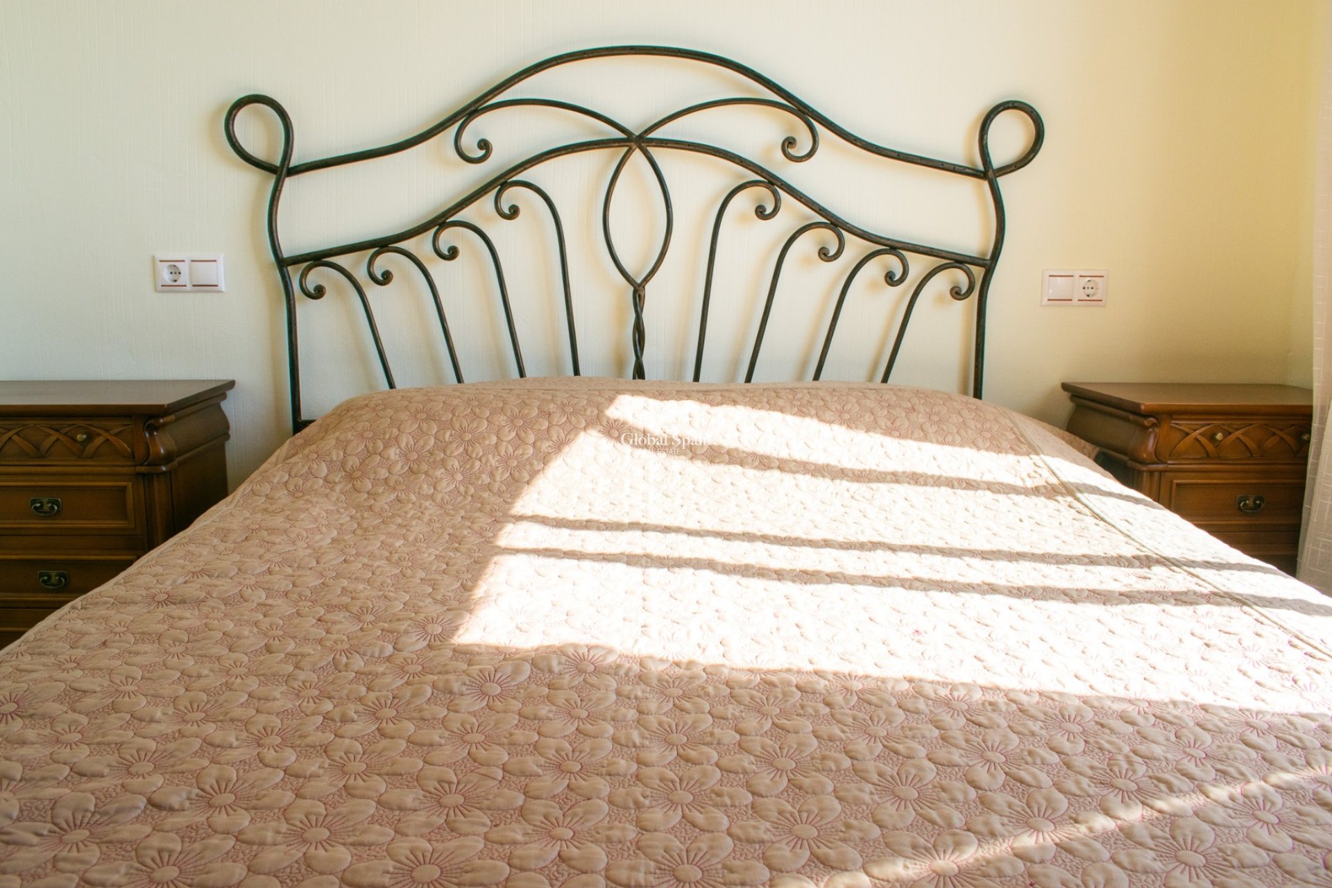 Revente - APPARTEMENT -
TORREVIEJA - Playa de los Locos