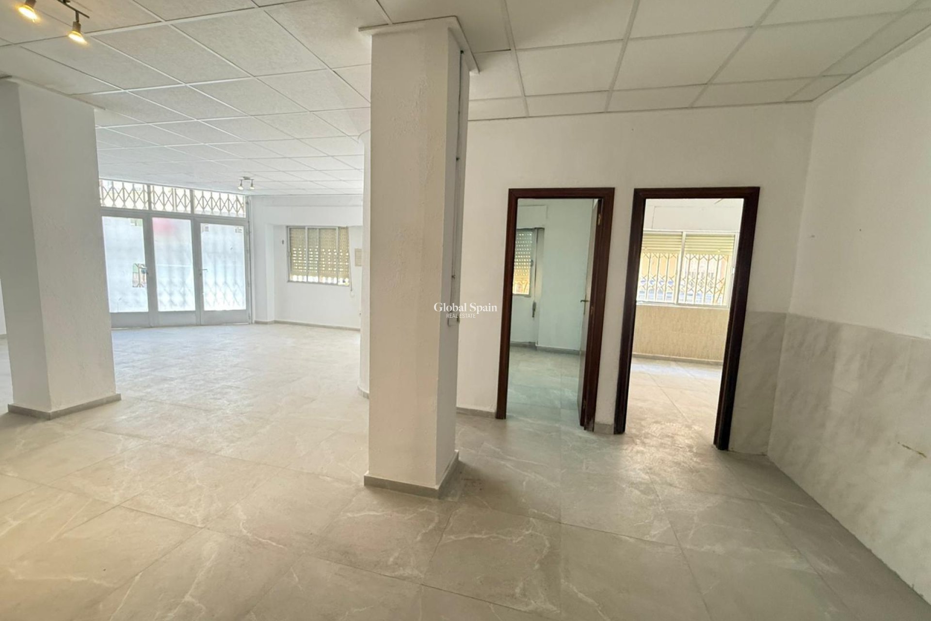 Revente - APPARTEMENT -
TORREVIEJA - Playa de los Locos