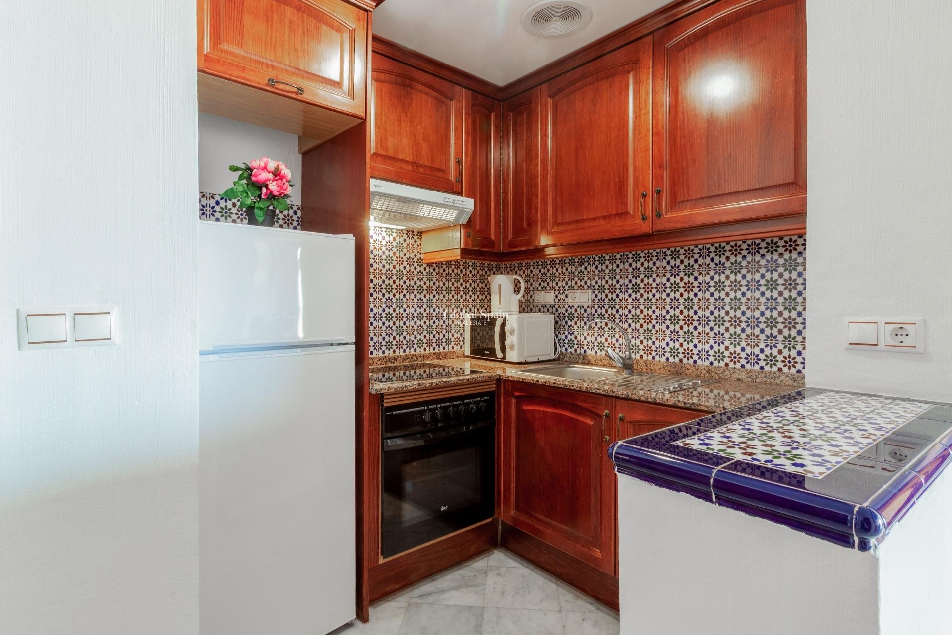 Revente - APPARTEMENT -
TORREVIEJA - Playa de los Locos