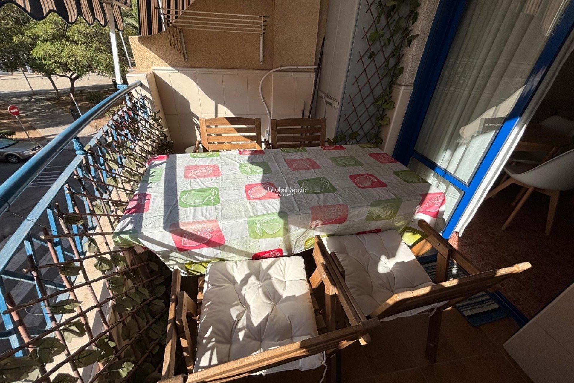 Revente - APPARTEMENT -
TORREVIEJA - Playa de los Locos