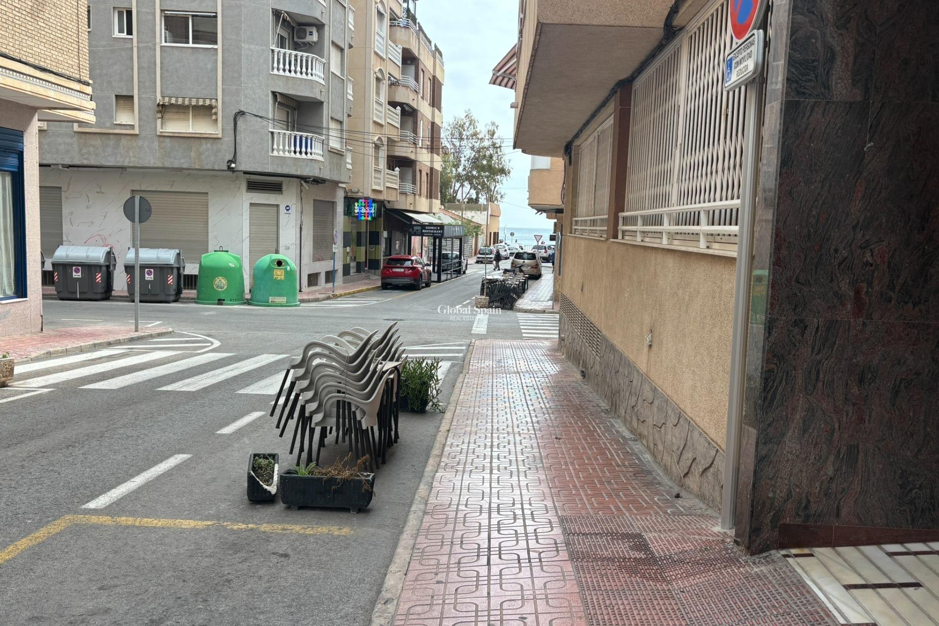 Revente - APPARTEMENT -
TORREVIEJA - Playa de los Locos