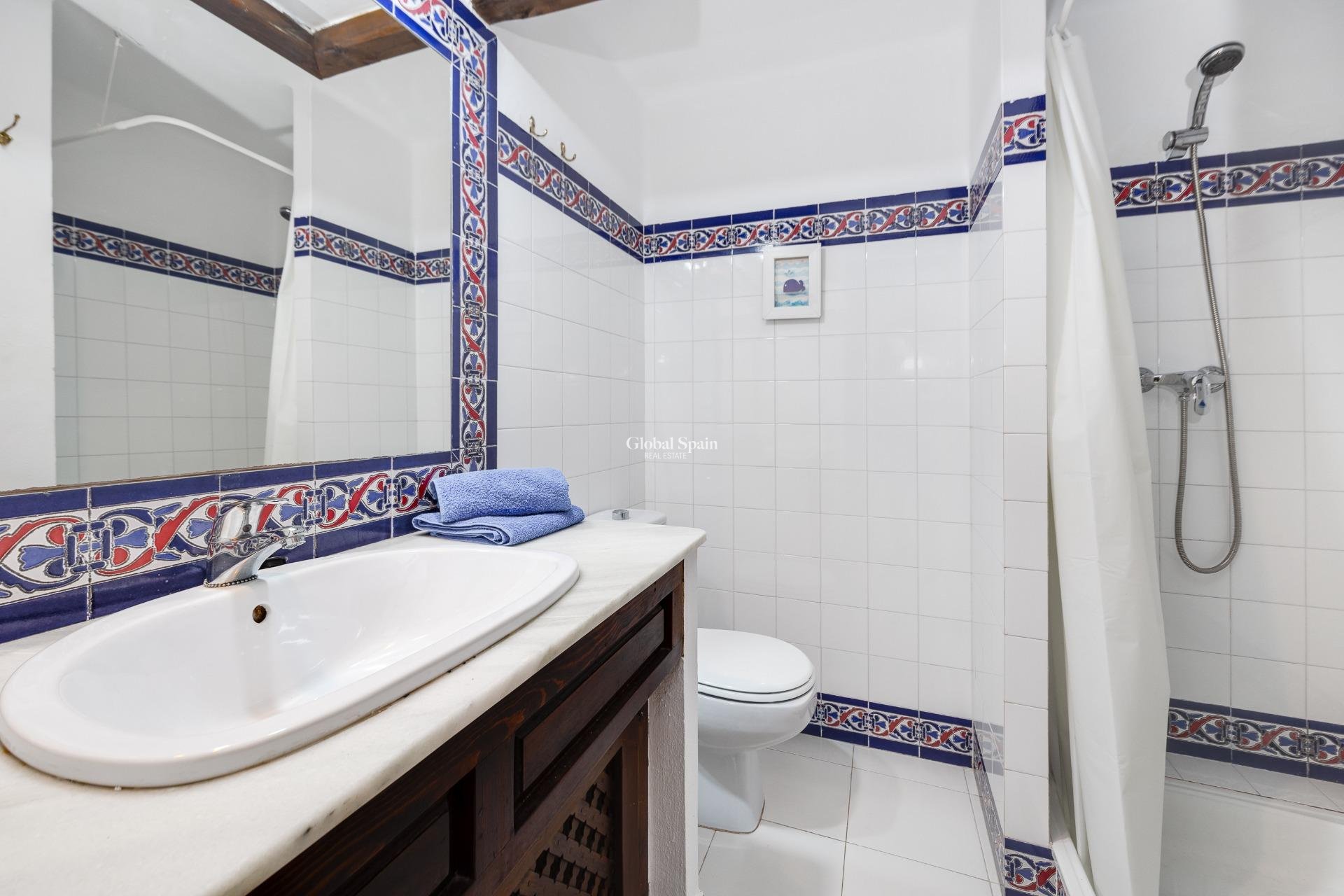 Revente - APPARTEMENT -
TORREVIEJA - Playa de los Locos