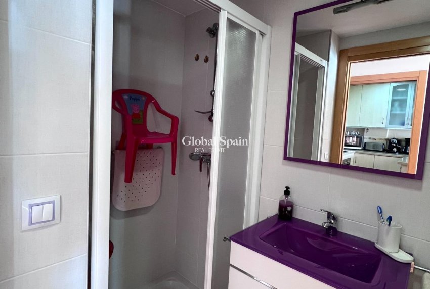 Revente - APPARTEMENT -
TORREVIEJA - Playa de los Locos